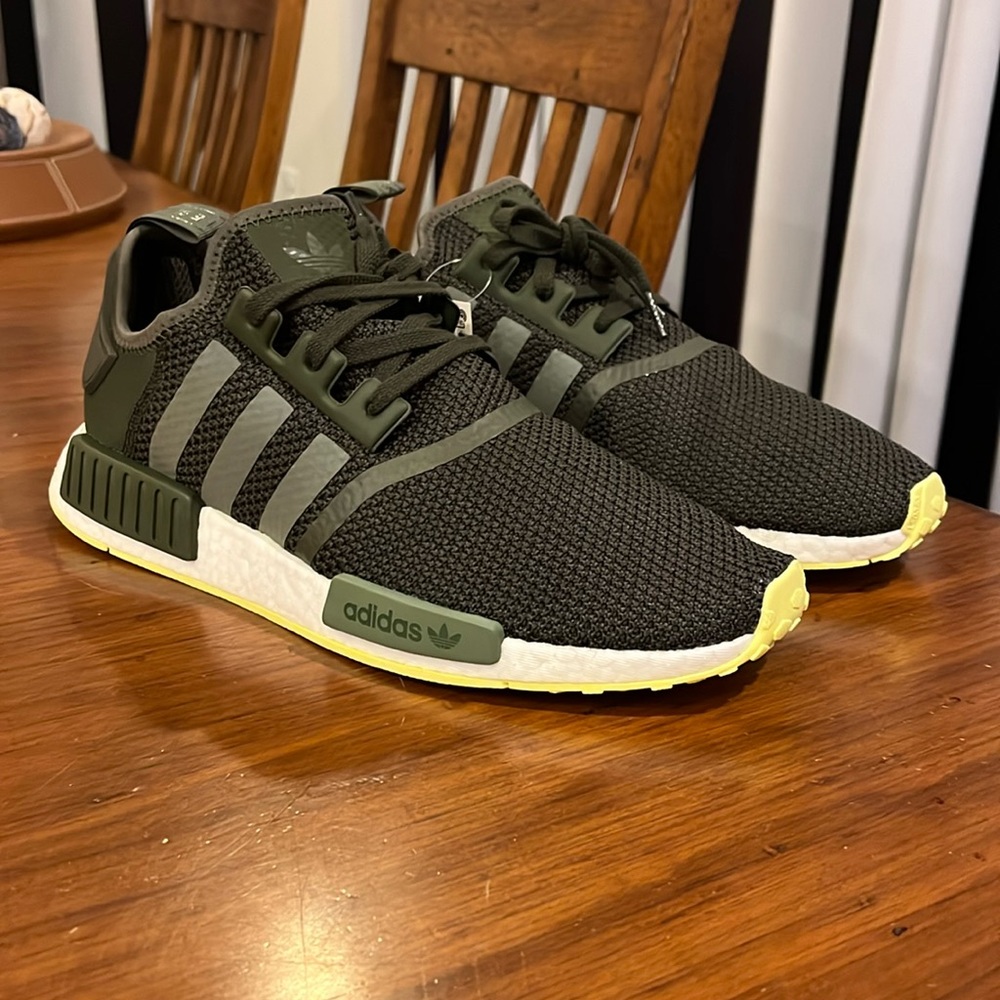Adidas NMD_R1 Boost NMD R1 Shoes Sneakers new green CQ2414 Men’s Size 13